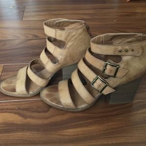 Mudd strappy thick heels